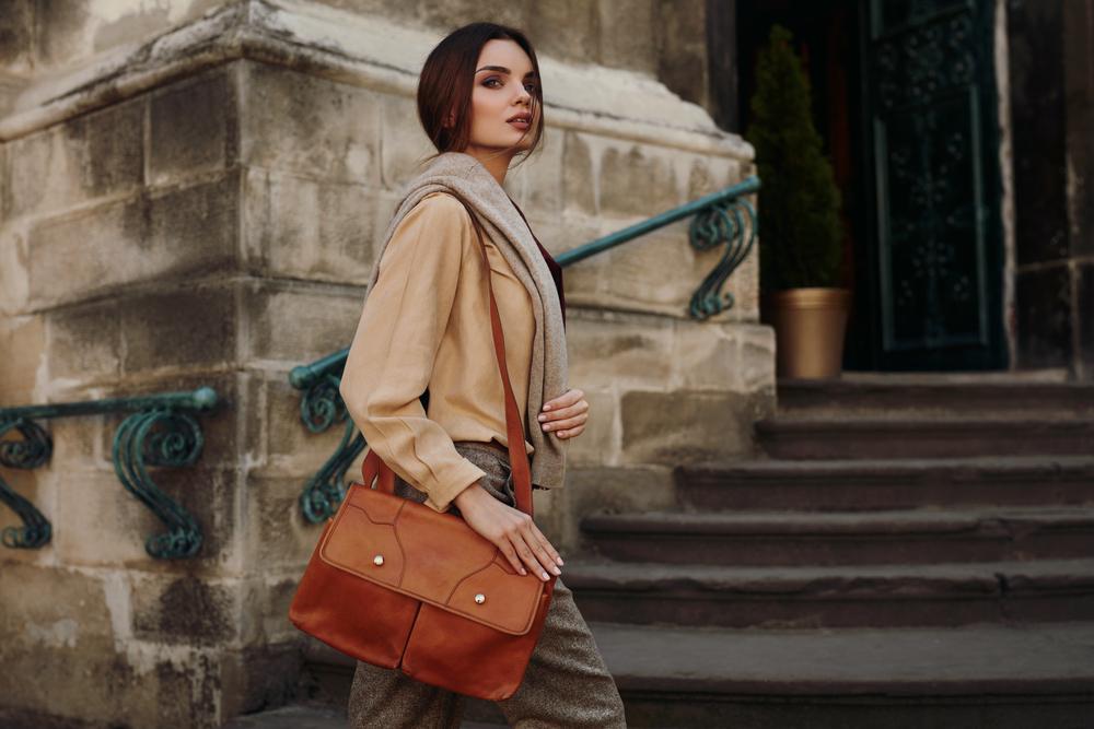 Choosing the best designer leather handbags