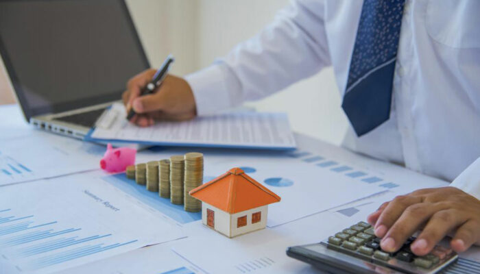 4 effective tips to choose the right homeowner&#8217;s insurance company