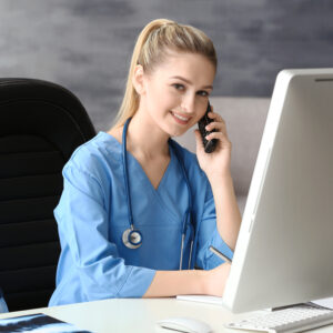 Top Reasons Why To Go For Medical Assistant Degree Online