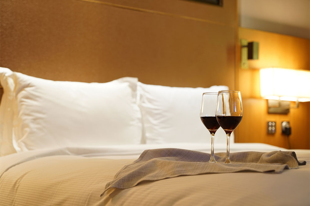 5 things to avoid doing in hotels