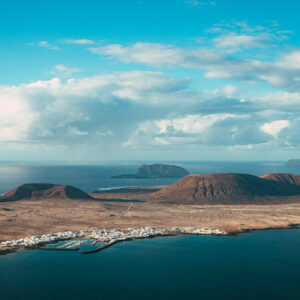 The Canary Islands Guide – Places to Visit, Flight Costs, and More